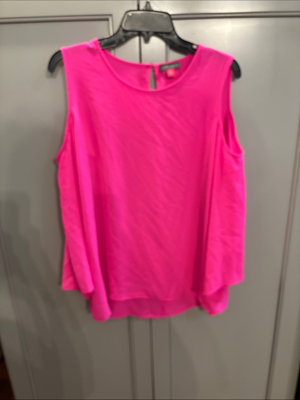 Vince Camuto Hot Pink Cold shoulder blouse NWT PL